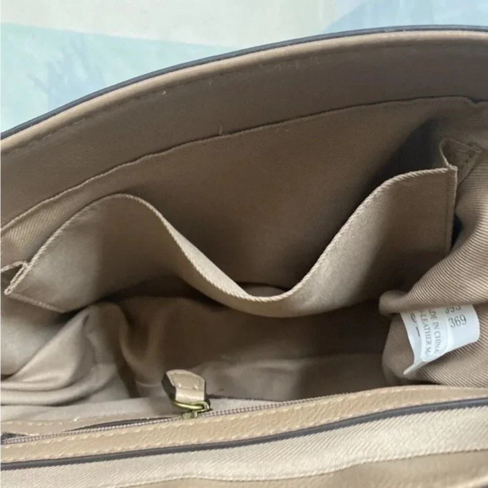 Merona Womens Nude Tan Beige Crossbody Saddle Bag Purse Handbag Chain Vegan
